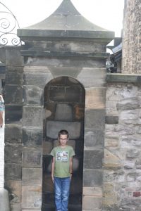 Edinburgh castle soldier